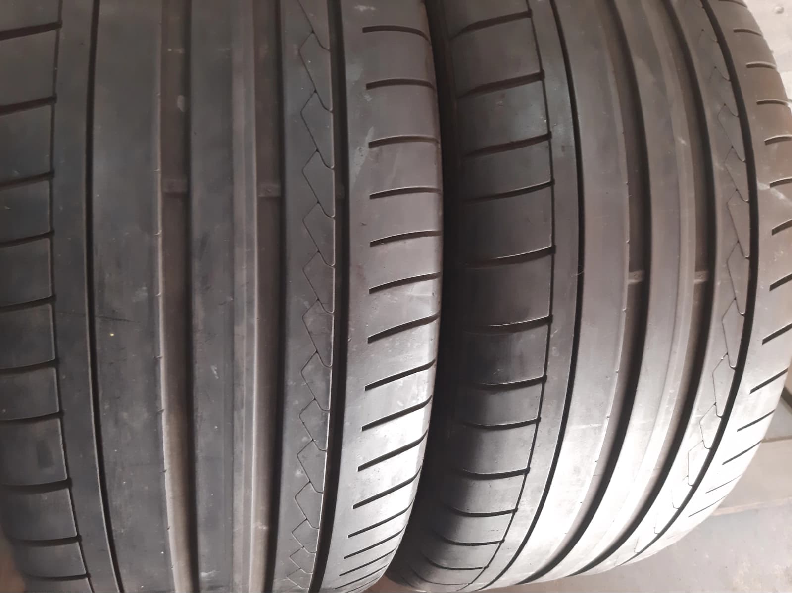 Придбати вживані шини Dunlop Sportmaxx G+ 255/40 R 19 Вживані шини з Європи Dunlop Sportmaxx G+ 255/40 R 19