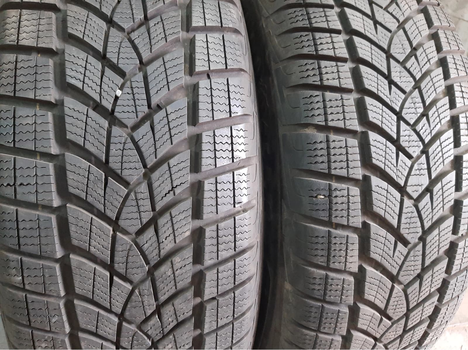 Придбати вживані шини GoodYear UltraGripPerformance+ . . 225/60 R 18 Вживані шини з Європи GoodYear UltraGripPerformance+ . . 225/60 R 18