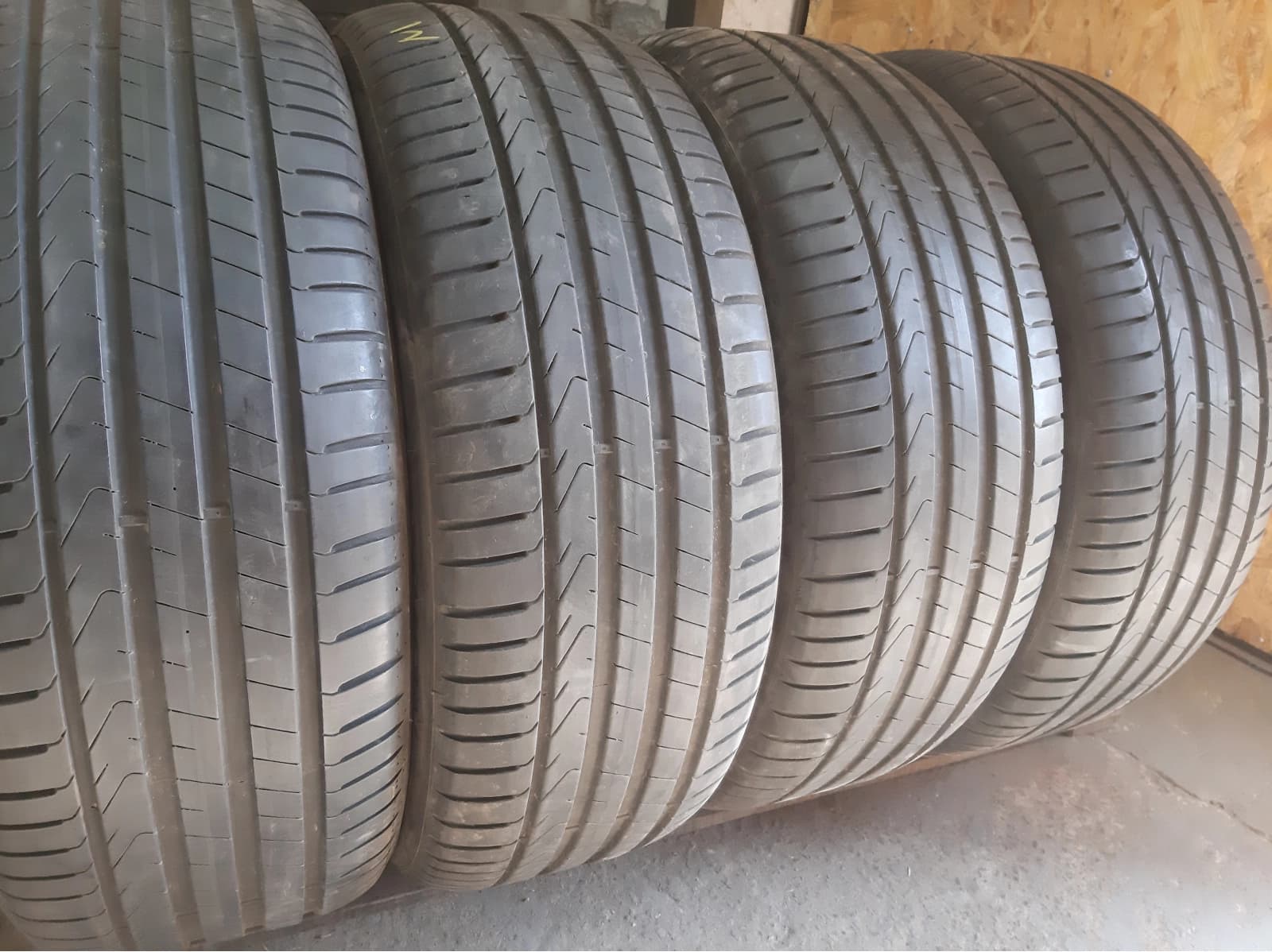 Придбати вживані шини Pirelli Scorpion Elect . 235/55 R 19 Вживані шини з Європи Pirelli Scorpion Elect . 235/55 R 19