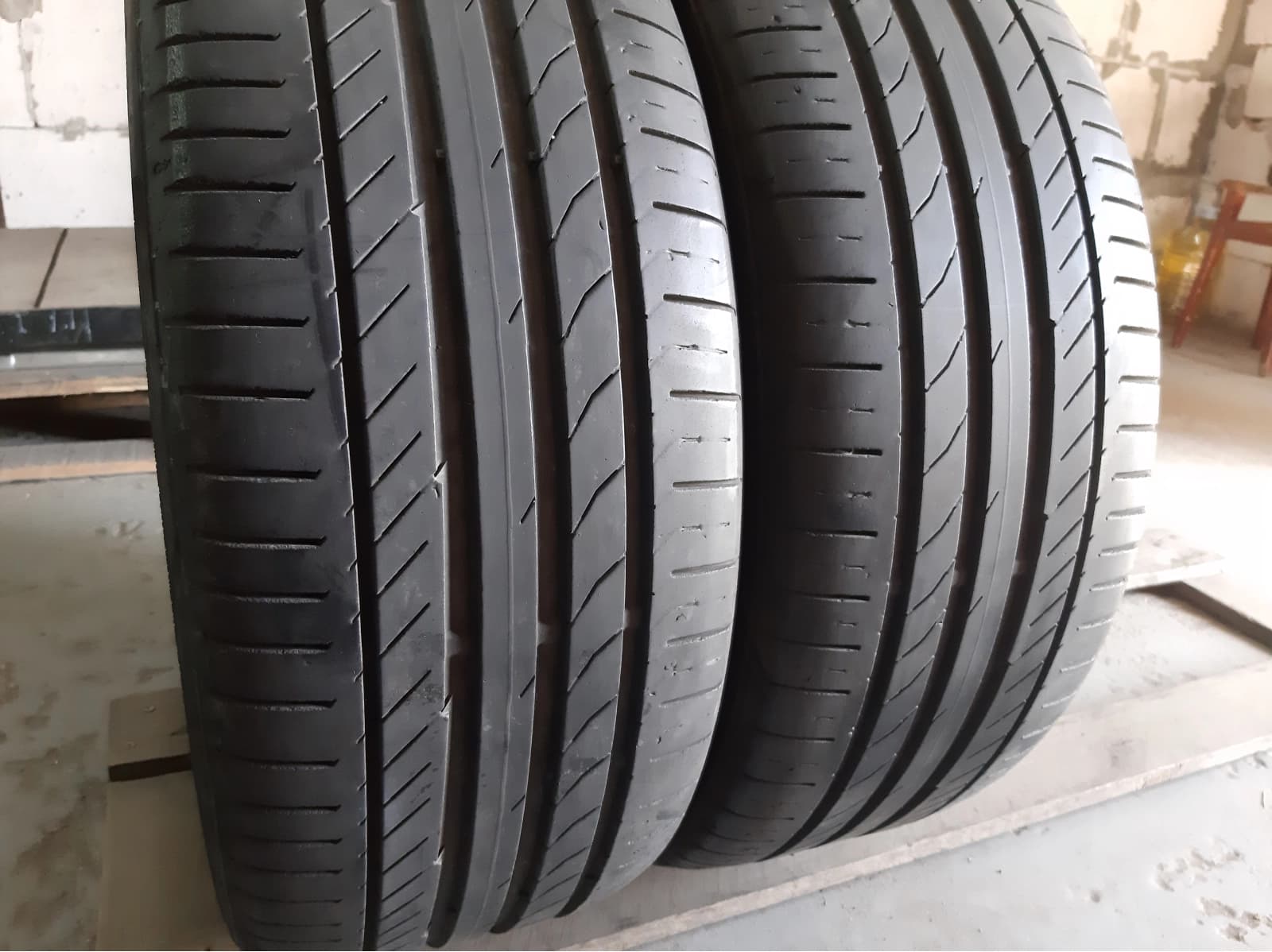 Придбати вживані шини Continental Conti Sport Contact 5 … . / 235/45 R 19 Вживані шини з Європи Continental Conti Sport Contact 5 … . / 235/45 R 19