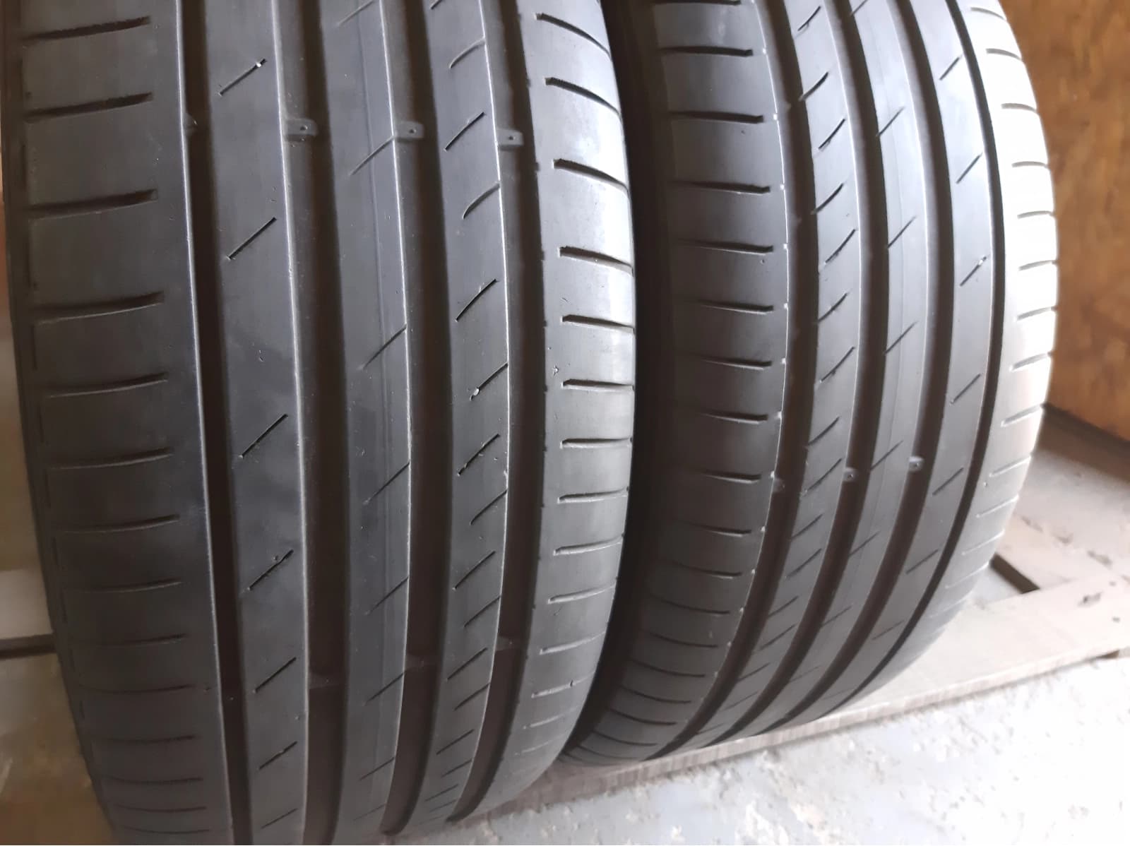 Придбати вживані шини Kumho Ecsta PS 71 245/40 R 20 Вживані шини з Європи Kumho Ecsta PS 71 245/40 R 20