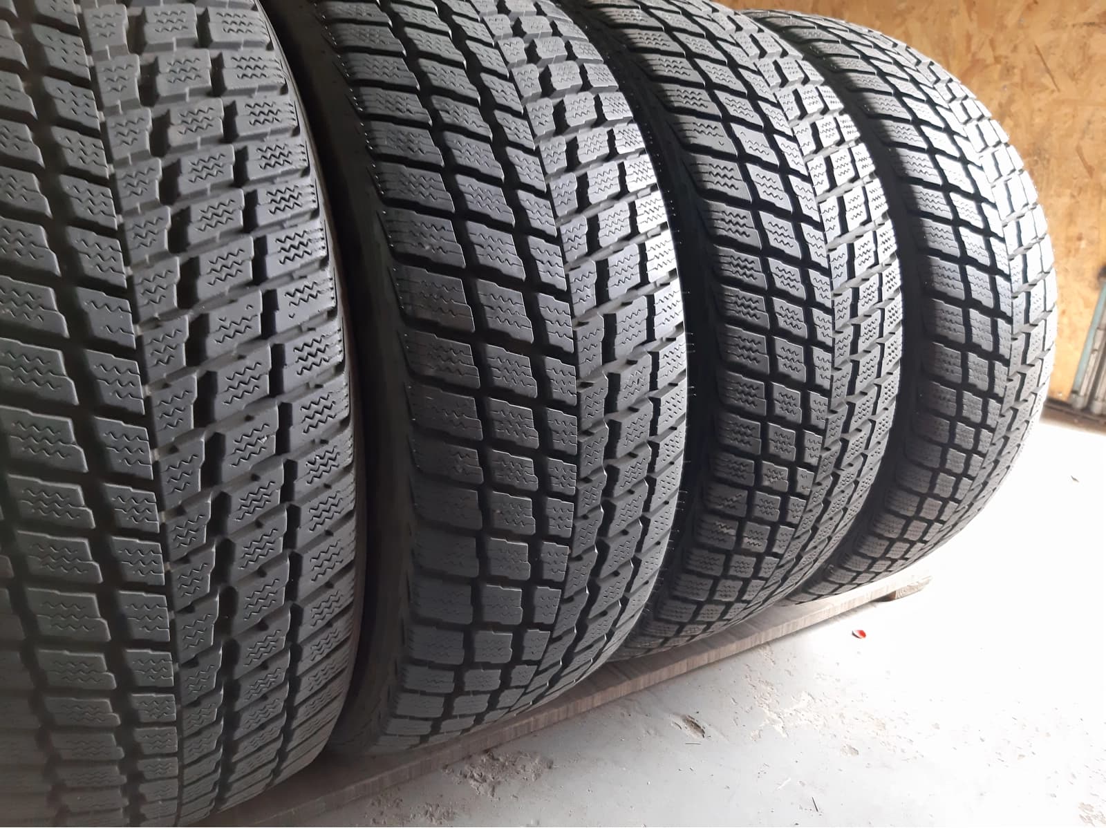 Придбати вживані шини Nexen Winguard Suv 235/55 R 18 Вживані шини з Європи Nexen Winguard Suv 235/55 R 18