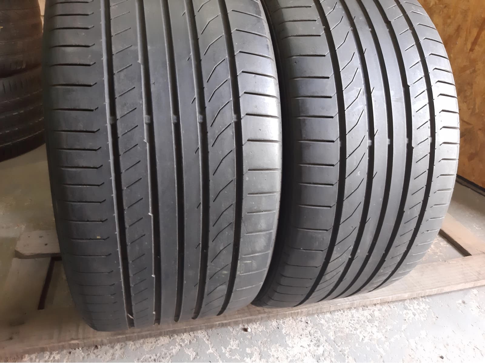 Придбати вживані шини Continental Conti Sport Contact 5P 275/35 R 20 Вживані шини з Європи Continental Conti Sport Contact 5P 275/35 R 20
