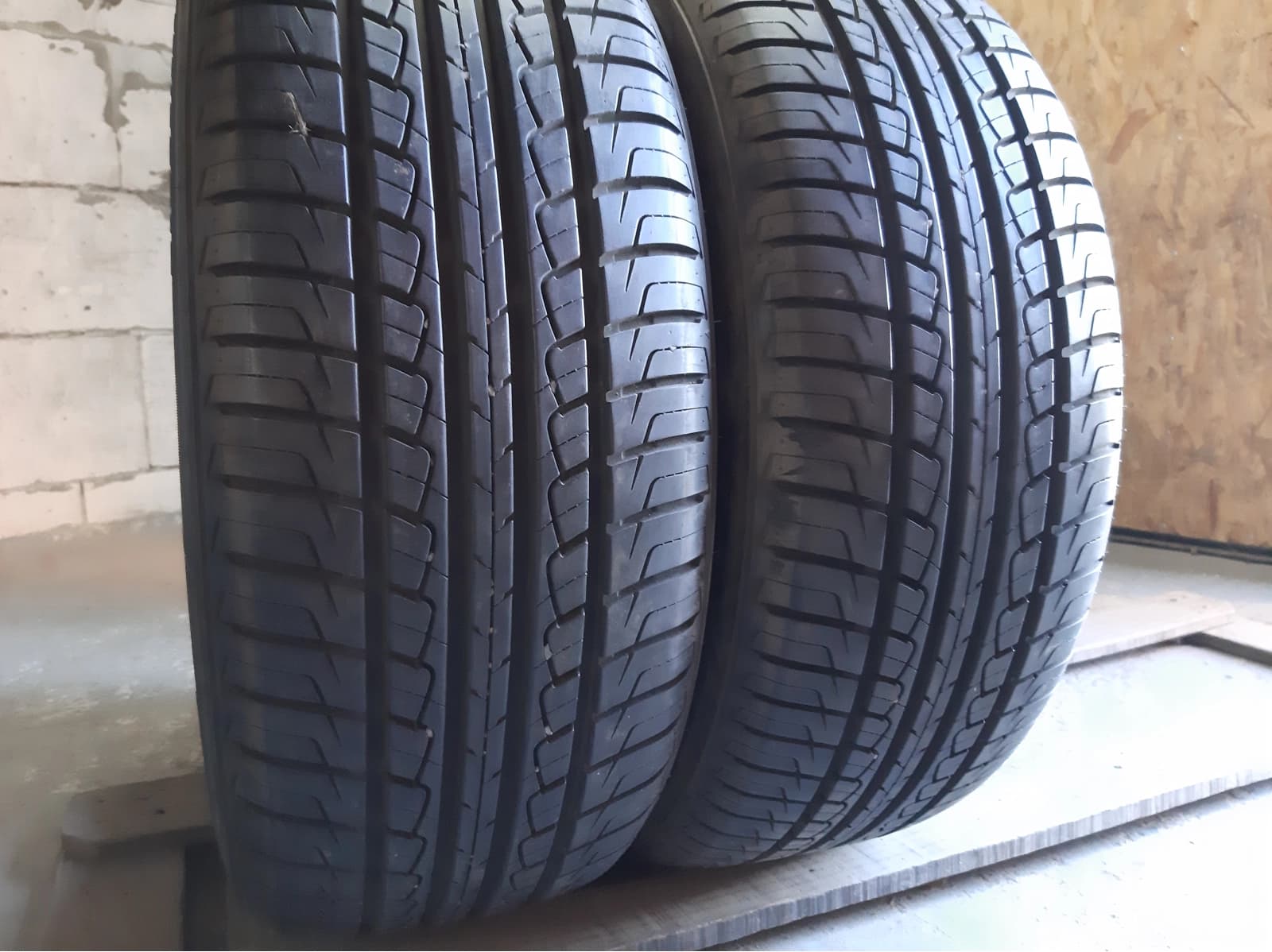 Придбати вживані шини Nexen Classe Premiere CP641 225/60 R 16 Вживані шини з Європи Nexen Classe Premiere CP641 225/60 R 16
