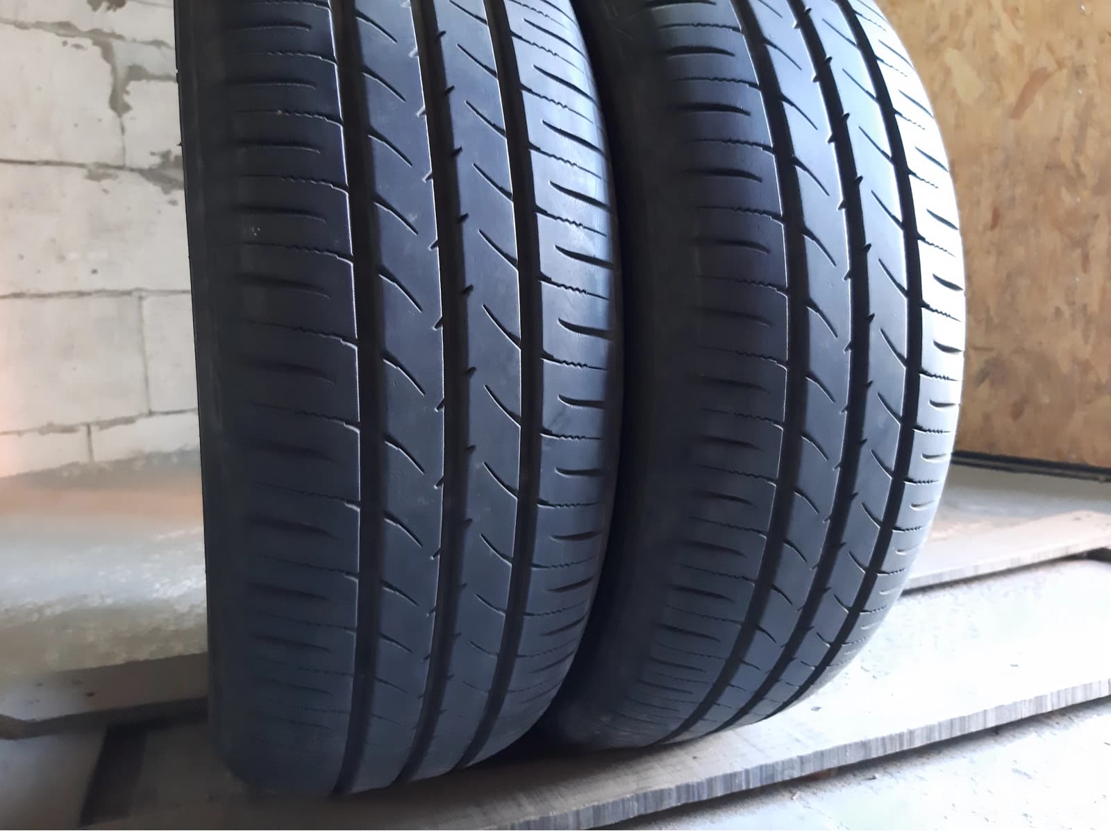Придбати вживані шини Toyo Nano Energy 3 195/65 R 15 Вживані шини з Європи Toyo Nano Energy 3 195/65 R 15
