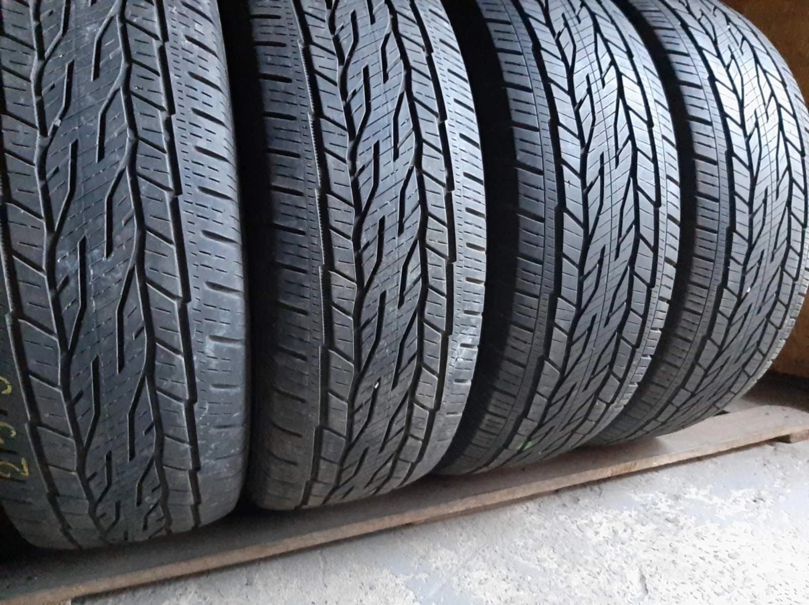 Придбати вживані шини Continental Conti Cross Contact LX2 255/60 R 18 Вживані шини з Європи Continental Conti Cross Contact LX2 255/60 R 18