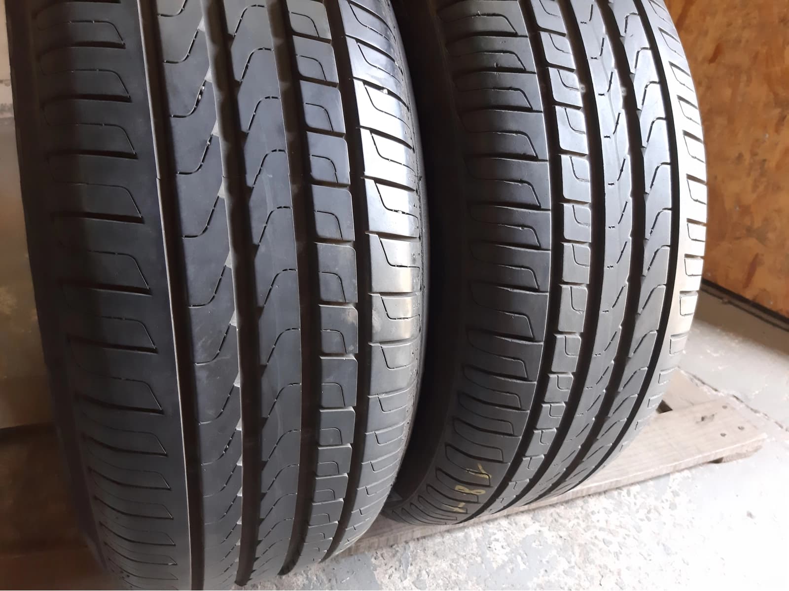 Придбати вживані шини Pirelli Cinturato P7 . . 225/55 R 17 Вживані шини з Європи Pirelli Cinturato P7 . . 225/55 R 17