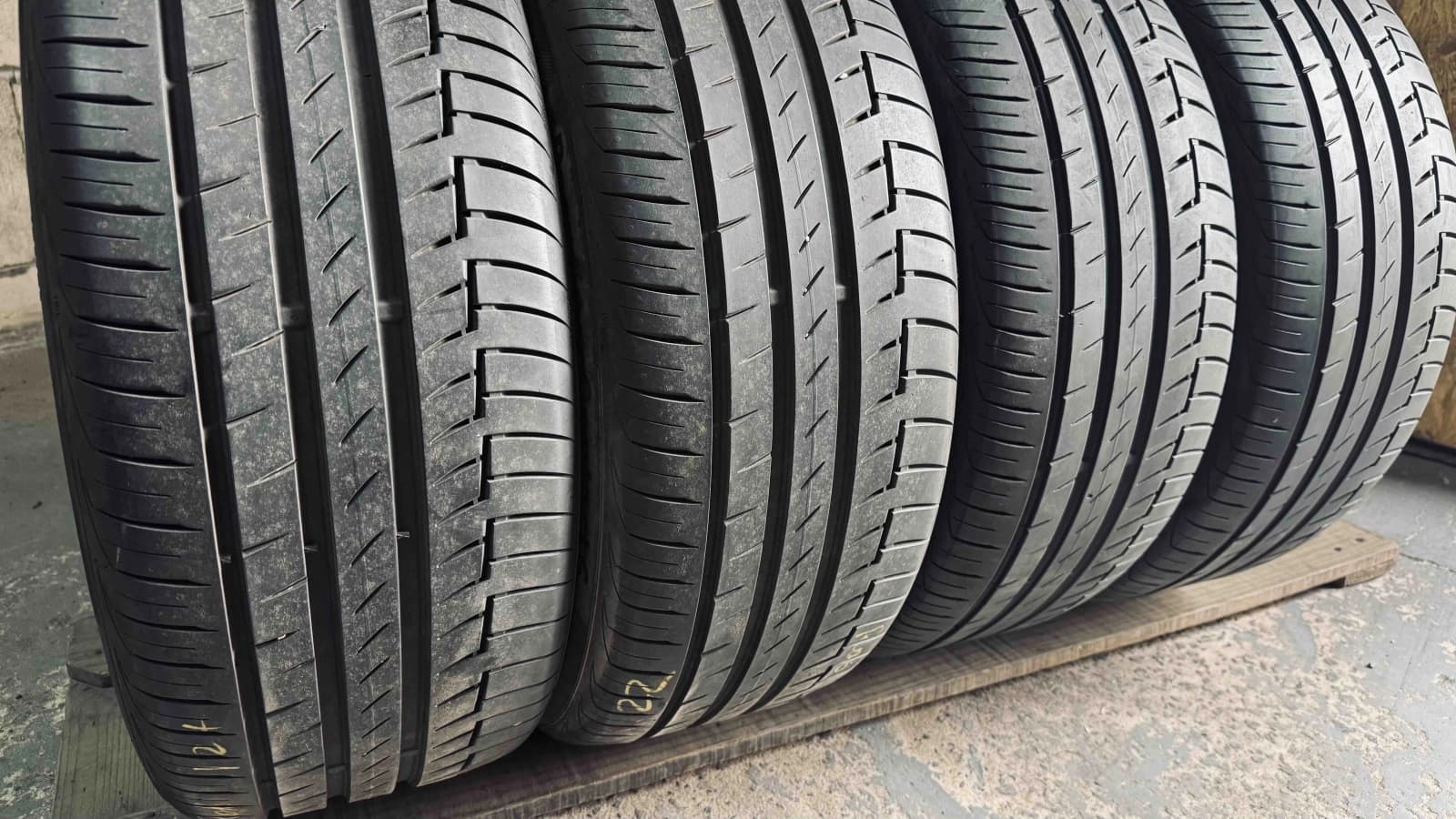 Придбати вживані шини Continental Premium Contact 6 235/45 R 18 Вживані шини з Європи Continental Premium Contact 6 235/45 R 18