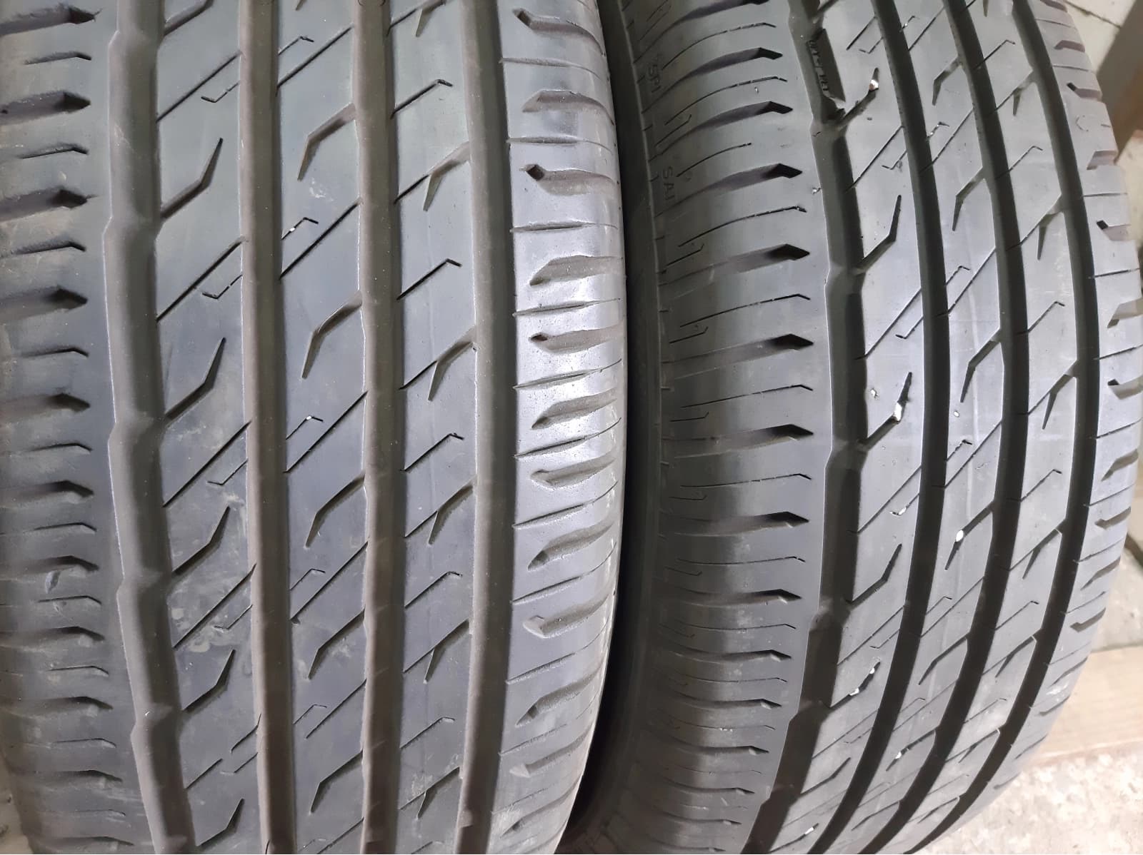Придбати вживані шини Semperit Speed-Life 3 215/60 R 16 Вживані шини з Європи Semperit Speed-Life 3 215/60 R 16