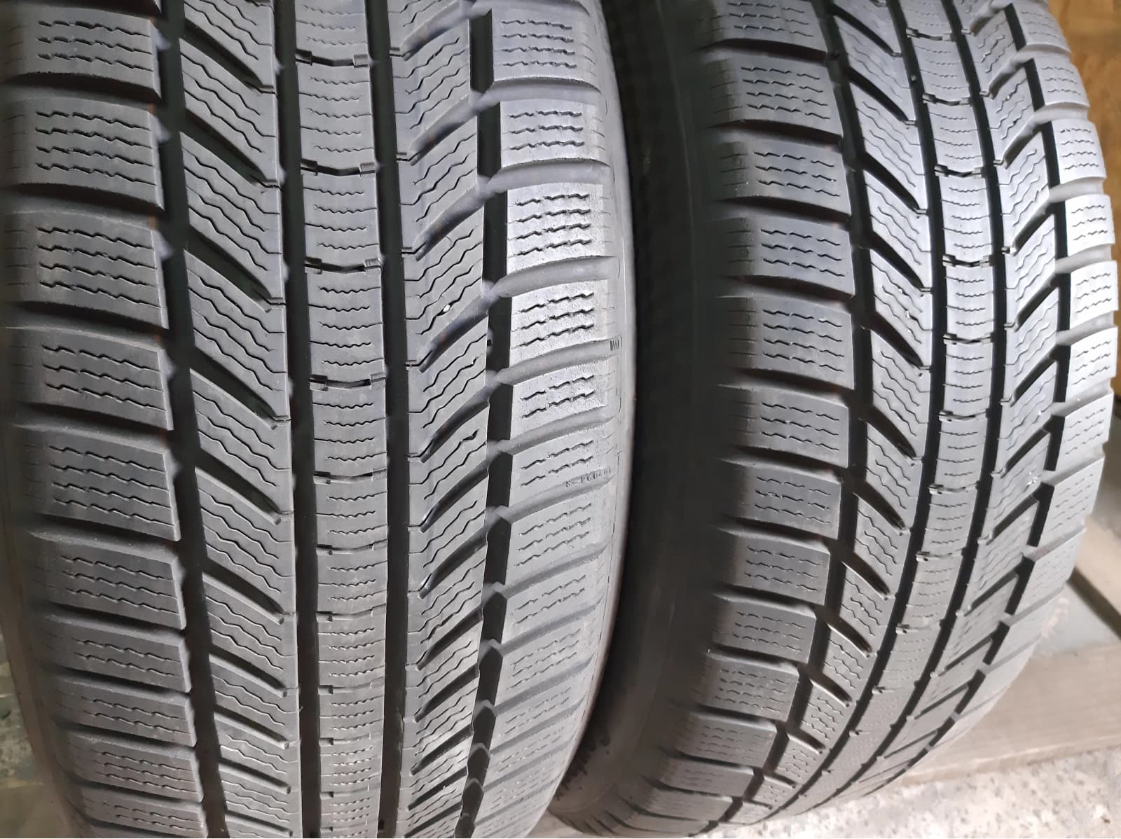 Придбати вживані шини Continental WinterContact TS 870P / . 215/50 R 17 Вживані шини з Європи Continental WinterContact TS 870P / . 215/50 R 17