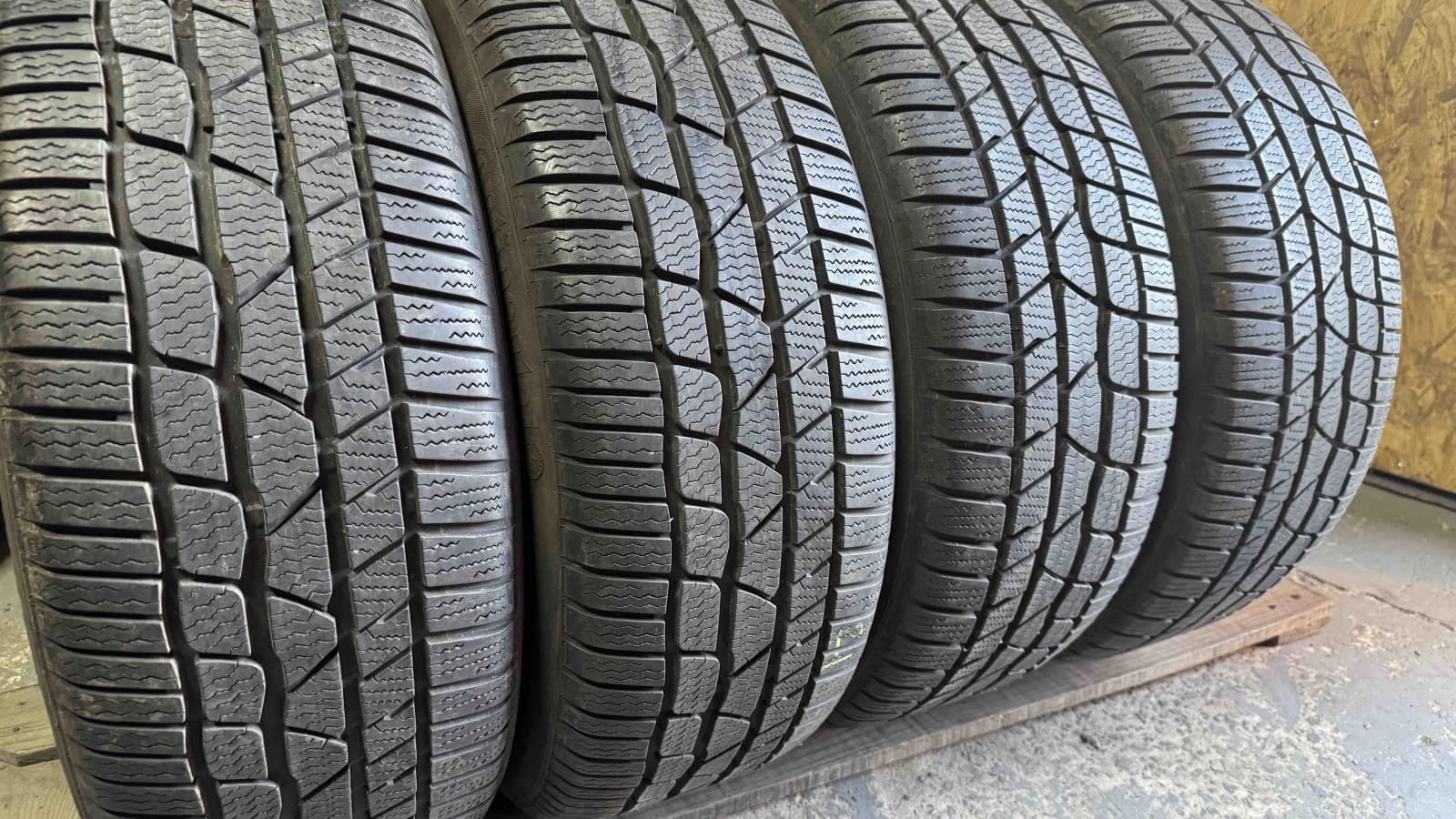 Придбати вживані шини Continental ContiWinterContactTS830 P 225/50 R 18 Вживані шини з Європи Continental ContiWinterContactTS830 P 225/50 R 18