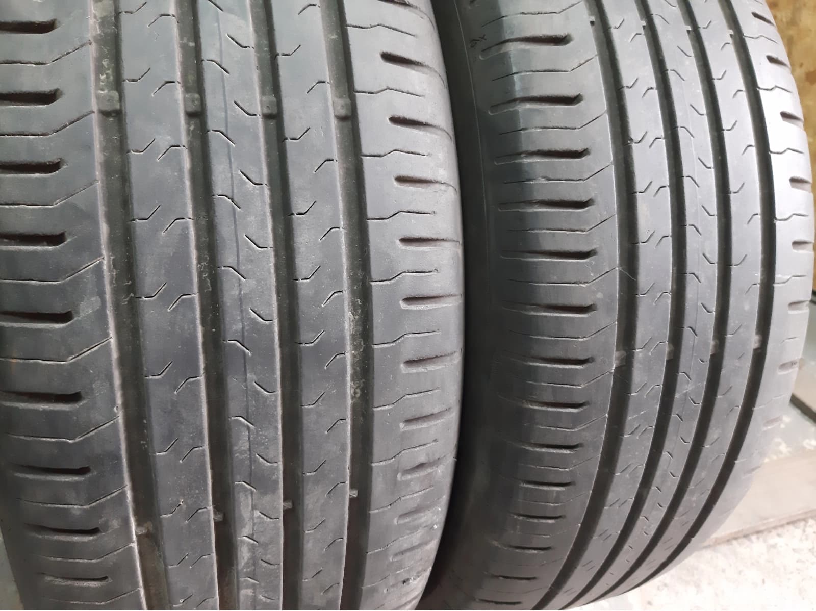 Придбати вживані шини Continental Conti Eco Contact 5 235/60 R 18 Вживані шини з Європи Continental Conti Eco Contact 5 235/60 R 18