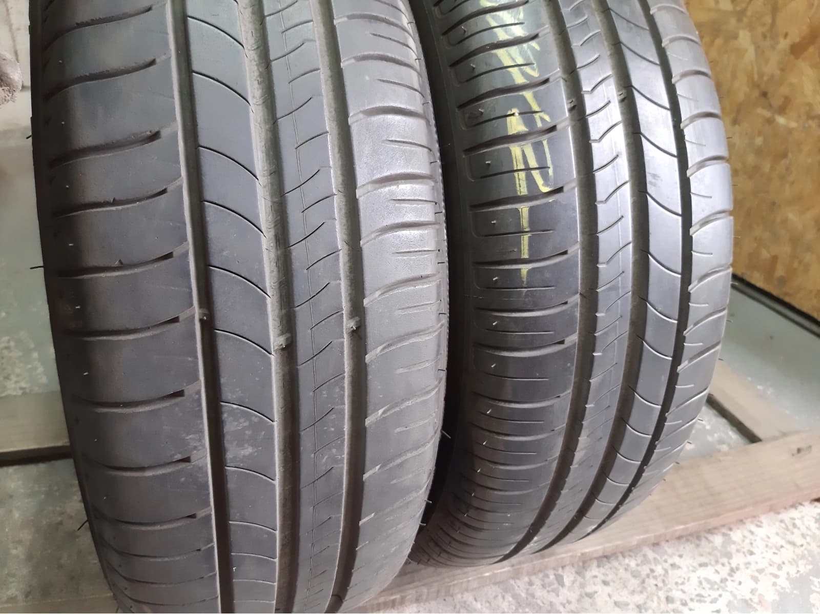 Придбати вживані шини Michelin Energy Saver … . 195/60 R 15 Вживані шини з Європи Michelin Energy Saver … . 195/60 R 15