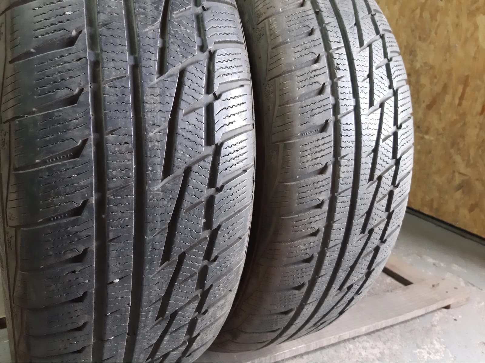 Придбати вживані шини Matador Sibir Snow Suv 235/60 R 18 Вживані шини з Європи Matador Sibir Snow Suv 235/60 R 18