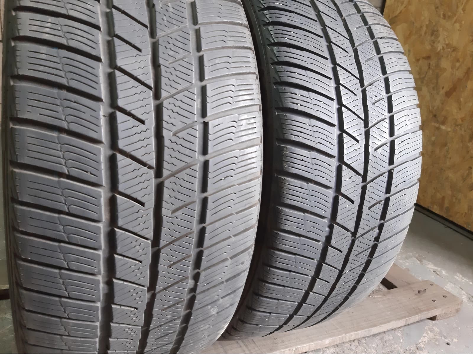 Придбати вживані шини Barum Polaris 5 225/45 R 17 Вживані шини з Європи Barum Polaris 5 225/45 R 17
