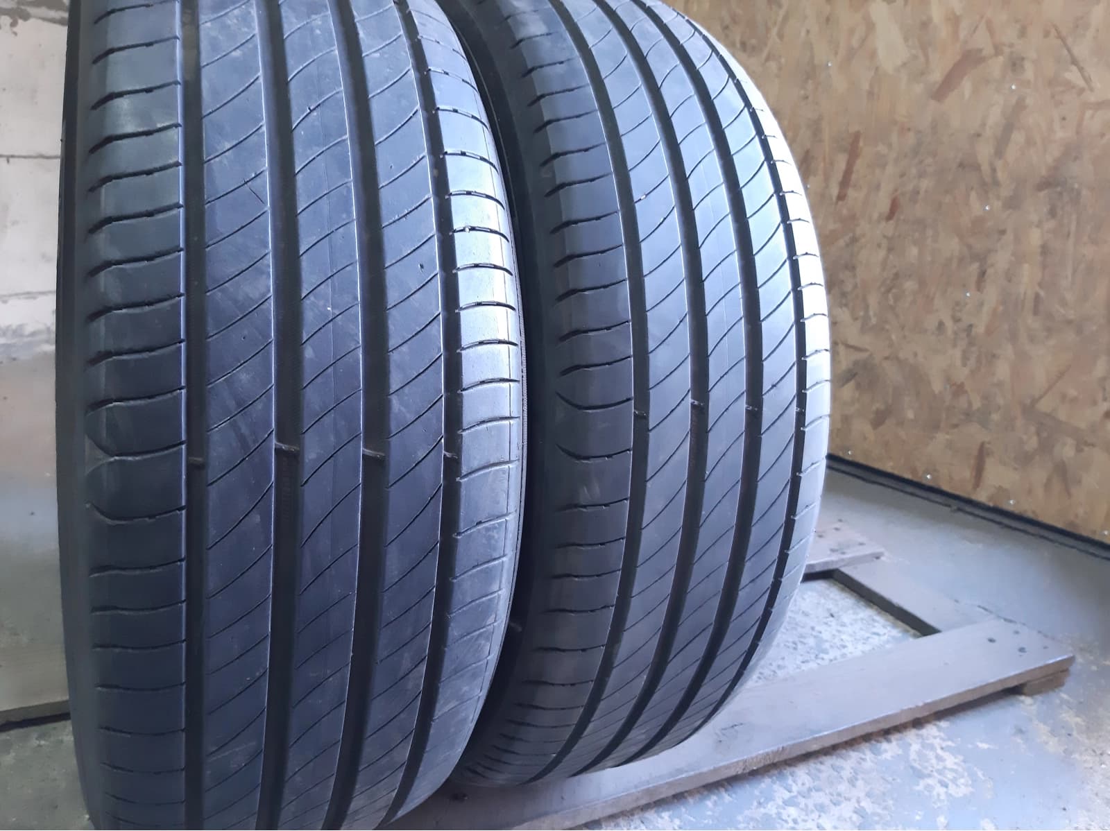 Придбати вживані шини Michelin Primacy 4 205/55 R 17 Вживані шини з Європи Michelin Primacy 4 205/55 R 17