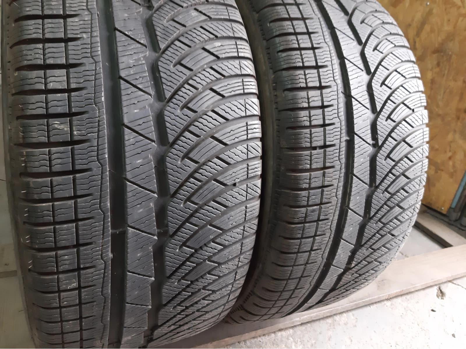 Придбати вживані шини Michelin Pilot Alpin … 265/40 R 18 Вживані шини з Європи Michelin Pilot Alpin … 265/40 R 18