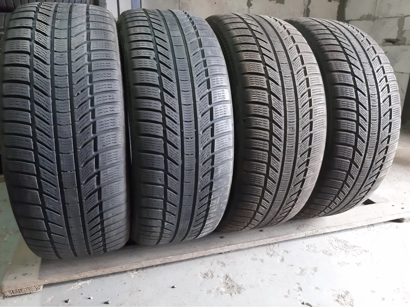 Придбати вживані шини Continental Winter Contact TS 870P . 225/45 R 18 Вживані шини з Європи Continental Winter Contact TS 870P . 225/45 R 18