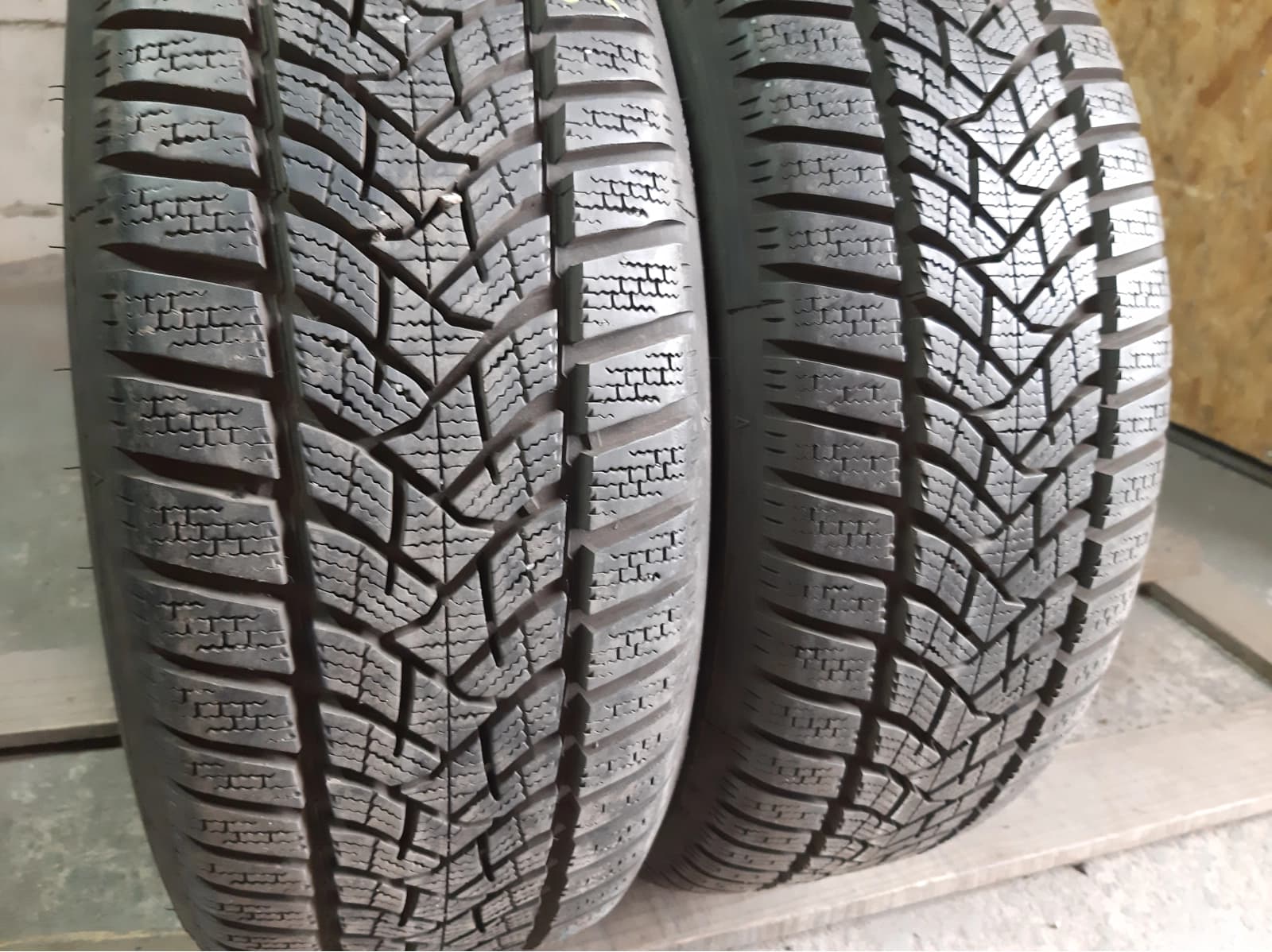 Придбати вживані шини Dunlop Winter Sport 5 . . 195/55 R 16 Вживані шини з Європи Dunlop Winter Sport 5 . . 195/55 R 16