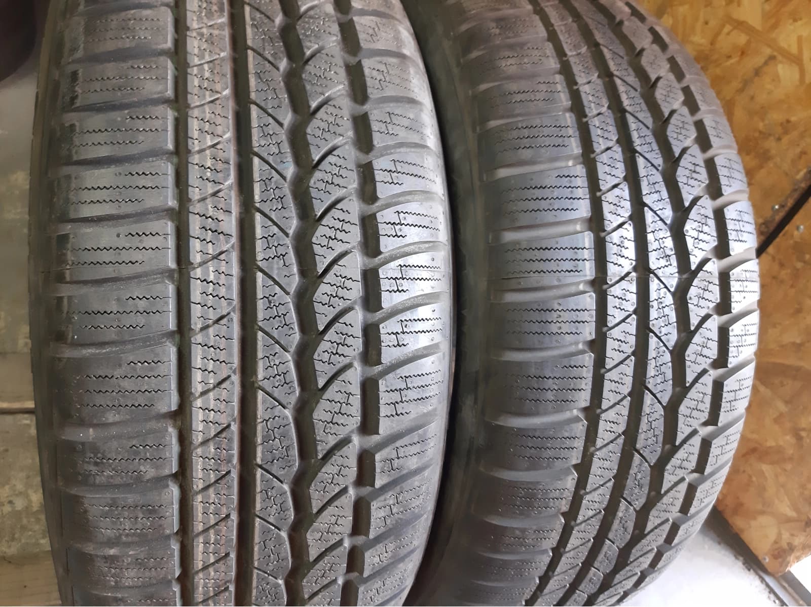Придбати вживані шини Continental 4*4 Winter Contact . 255/50 R 19 Вживані шини з Європи Continental 4*4 Winter Contact . 255/50 R 19