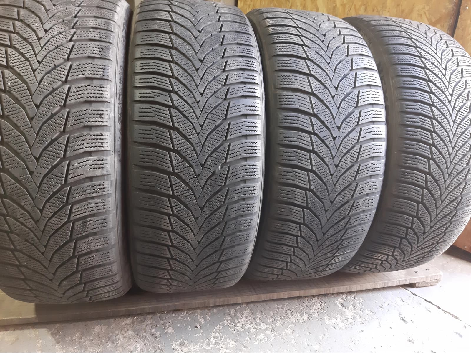 Придбати вживані шини Nexen WinGuard Sport 2. 235/45 R 19 Вживані шини з Європи Nexen WinGuard Sport 2. 235/45 R 19