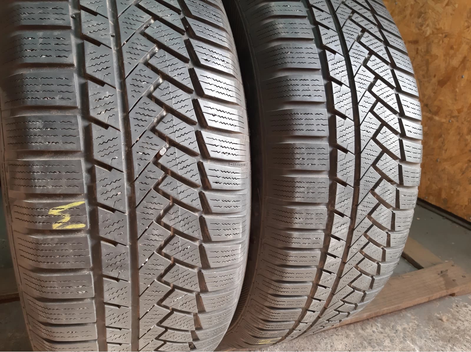 Придбати вживані шини Continental Winter Contact TS 850P . 255/60 R 18 Вживані шини з Європи Continental Winter Contact TS 850P . 255/60 R 18