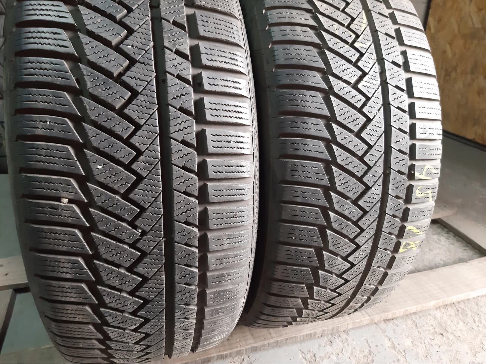 Придбати вживані шини Continental WinterContact TS 830P. . 235/45 R 18 Вживані шини з Європи Continental WinterContact TS 830P. . 235/45 R 18