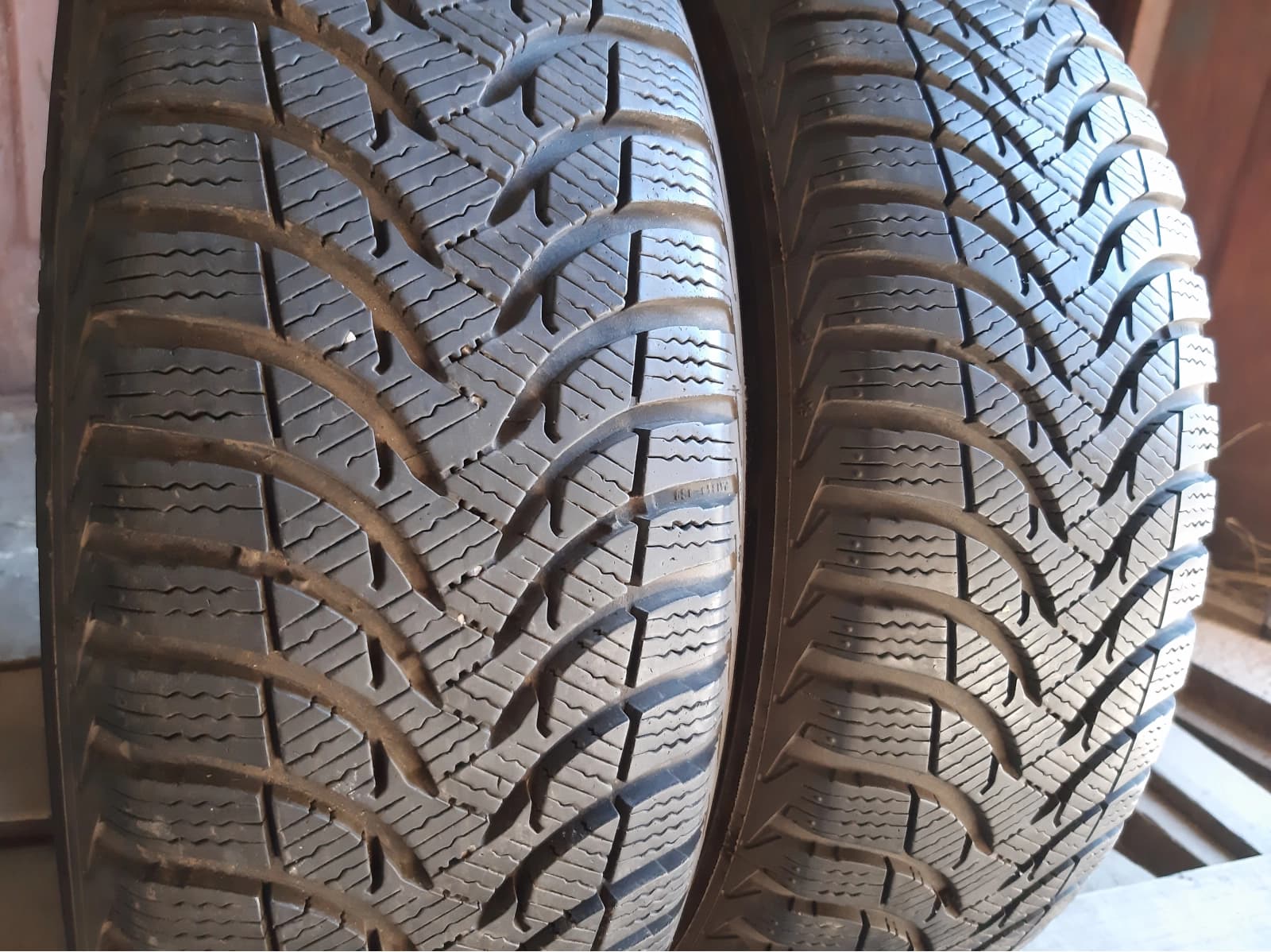 Придбати вживані шини Michelin Alpin A4 . . 185/65 R 15 Вживані шини з Європи Michelin Alpin A4 . . 185/65 R 15