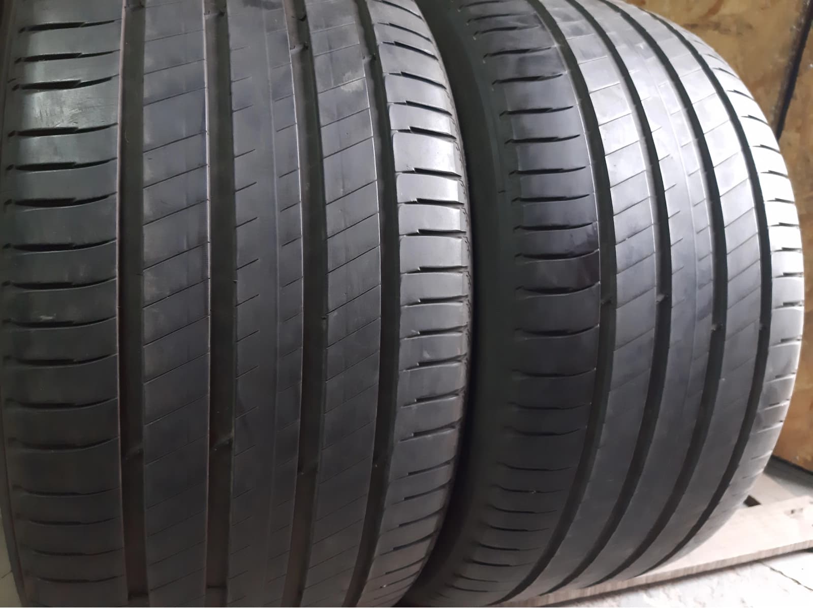 Придбати вживані шини Michelin Latitude Sport 3 315/40 R 21 Вживані шини з Європи Michelin Latitude Sport 3 315/40 R 21