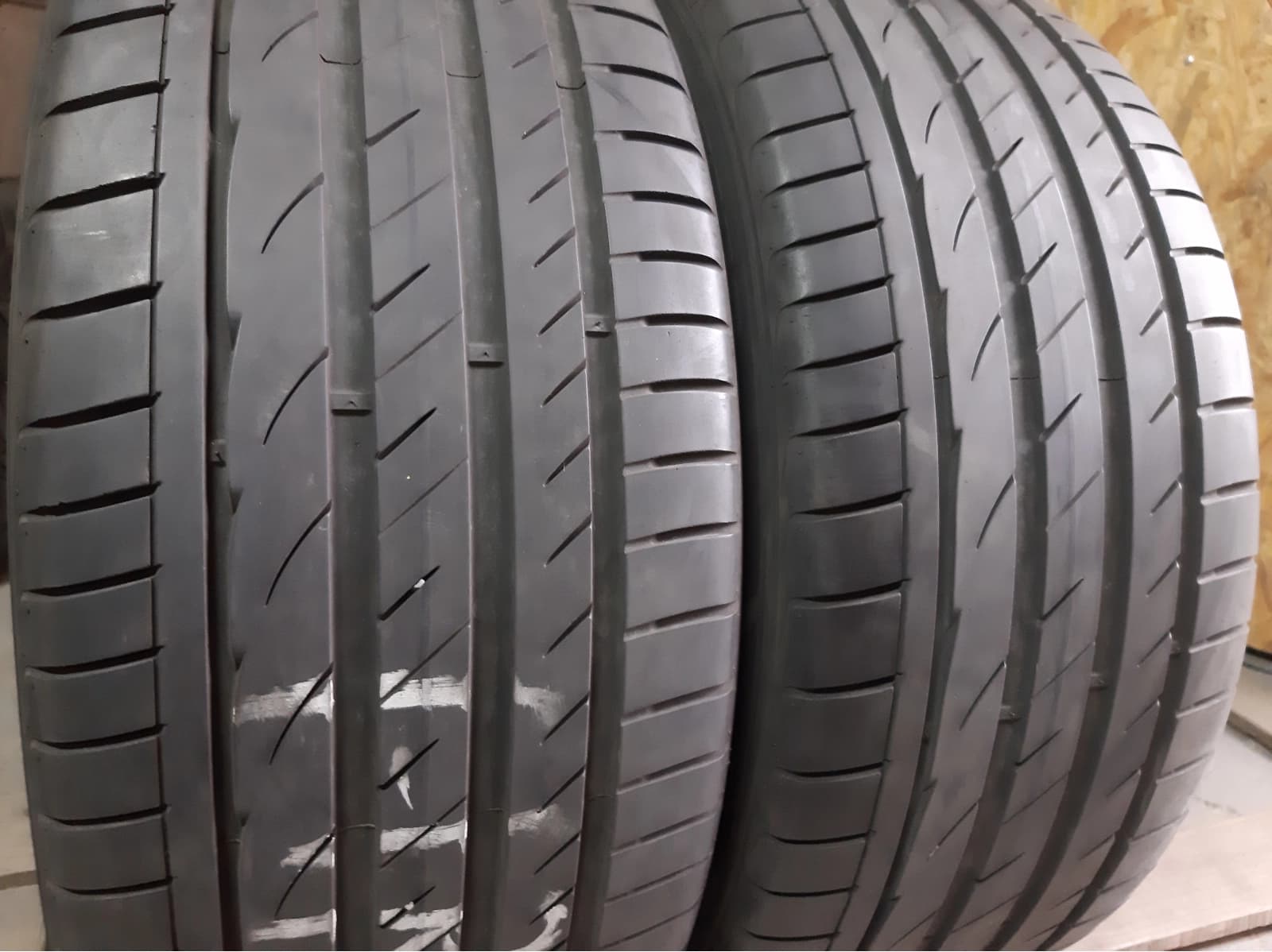 Придбати вживані шини Laufen S Fit EO+ 245/45 R 18 Вживані шини з Європи Laufen S Fit EO+ 245/45 R 18