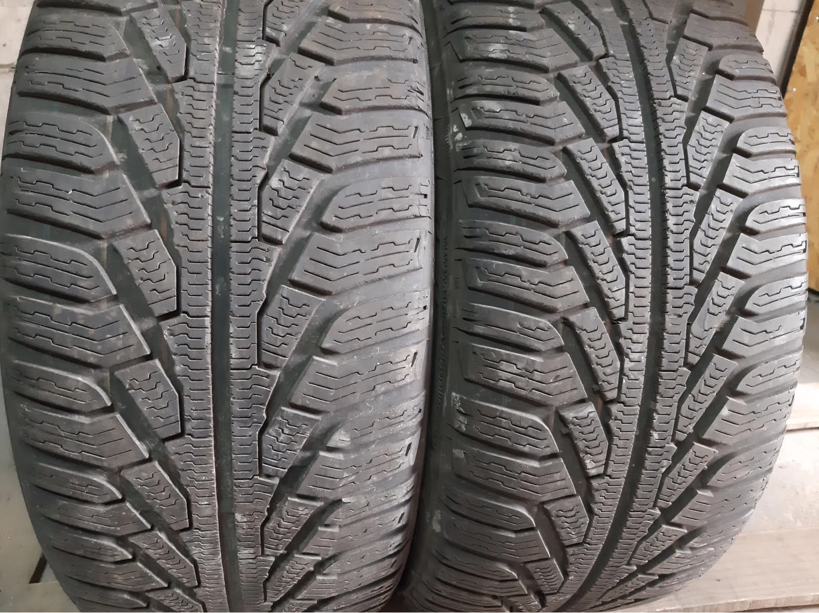 Придбати вживані шини Uniroyal VS Plus 77 235/45 R 17 Вживані шини з Європи Uniroyal VS Plus 77 235/45 R 17