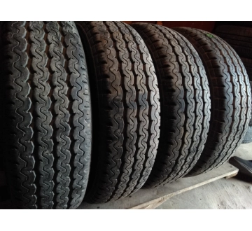 Шини на авто в хорошому стані Radial Trailier Maxx шириною 185 висотою 0 радіусом R 14C низькі ціни