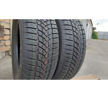 Уживані шини з Європи Firestone WinterHawk 3 215/65 R 15 Шини на авто в хорошому стані Firestone WinterHawk 3 шириною 215 висотою 65 радіусом R 15 низькі ціни