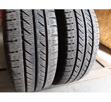 Шини на авто в хорошому стані GoodYear Vector4Season cargo шириною 215 висотою 65 радіусом R 15C низькі ціни