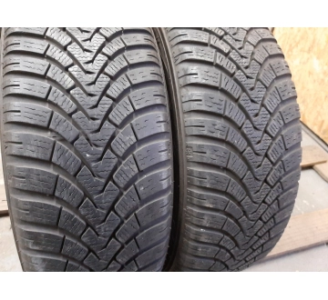 Уживані шини з Європи Falken Eurowinter H501 175/55 R 15 Шини на авто в хорошому стані Falken Eurowinter H501 шириною 175 висотою 55 радіусом R 15 низькі ціни