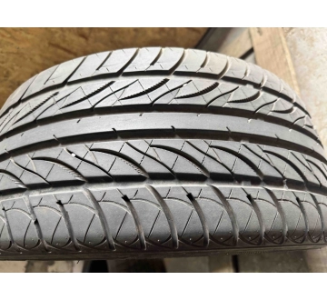 Шини на авто в хорошому стані Blackhawk Street-H шириною 235 висотою 45 радіусом R 17 низькі ціни