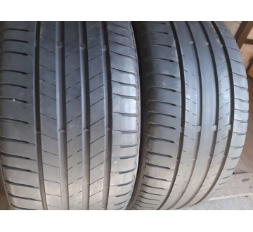 Шини на авто в хорошому стані Bridgestone Turanza T005 шириною 225 висотою 40 радіусом R 18 низькі ціни