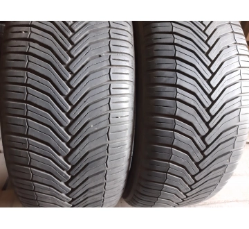 Шини на авто в хорошому стані Michelin Cross Climate    шириною 205 висотою 50 радіусом R 17 низькі ціни