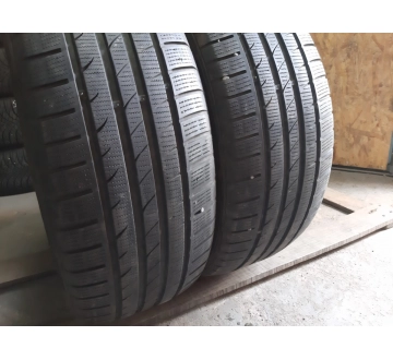 Шини на авто в хорошому стані Atlas Polar Bear UHP    шириною 225 висотою 55 радіусом R 17 низькі ціни