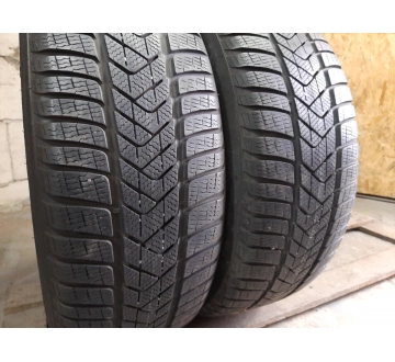 Шини на авто в хорошому стані Pirelli Sottozero 3    шириною 225 висотою 60 радіусом R 17 низькі ціни