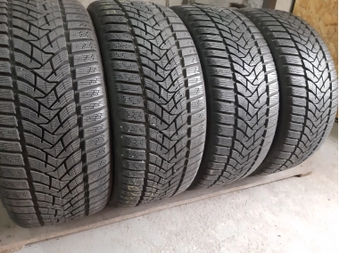 Уживані шини з Європи Dunlop WinterSport 5 245/40 R 19 Шини на авто в хорошому стані Dunlop WinterSport 5 шириною 245 висотою 40 радіусом R 19 низькі ціни