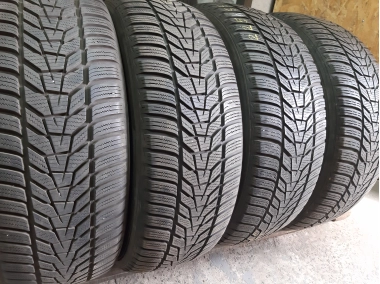 Уживані шини з Європи Hankook Winter I Cept Evo 3X . 225/55 R 19 Шини на авто в хорошому стані Hankook Winter I Cept Evo 3X . шириною 225 висотою 55 радіусом R 19 низькі ціни