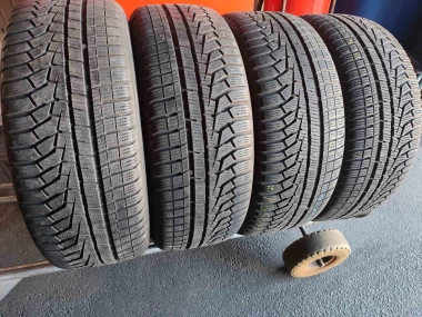 Уживані шини з Європи Hankook Winter I Cept Evo 2 . . 225/55 R 17 Шини на авто в хорошому стані Hankook Winter I Cept Evo 2 . . шириною 225 висотою 55 радіусом R 17 низькі ціни