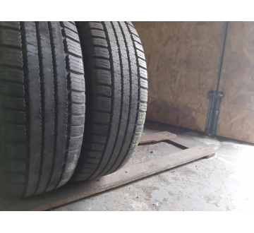 Шини на авто в хорошому стані Semperit Top-Grip шириною 205 висотою 70 радіусом R 15 низькі ціни