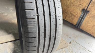 Уживані шини з Європи Continental Eco Contact 6 . 205/55 R 16 Шини на авто в хорошому стані Continental Eco Contact 6 . шириною 205 висотою 55 радіусом R 16 низькі ціни