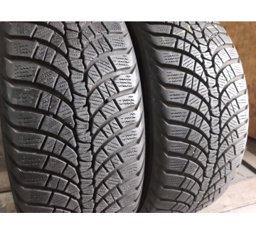 Шини на авто в хорошому стані Kumho Winter Craft WP 71    .  шириною 215 висотою 50 радіусом R 17 низькі ціни
