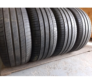 Шини на авто в хорошому стані Michelin Primacy 3.      шириною 235 висотою 45 радіусом R 17 низькі ціни