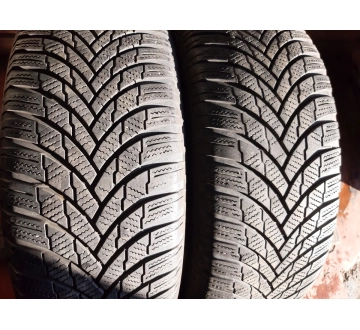 Шини на авто в хорошому стані Firestone Winterhawk 4   шириною 215 висотою 65 радіусом R 16 низькі ціни