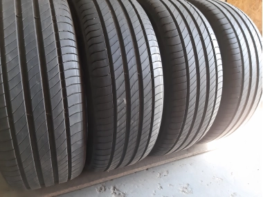Уживані шини з Європи Michelin Primacy 4 225/55 R 18 Шини на авто в хорошому стані Michelin Primacy 4 шириною 225 висотою 55 радіусом R 18 низькі ціни