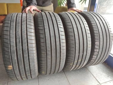 Уживані шини з Європи Bridgestone Turanza T005 245/45 R 19 Шини на авто в хорошому стані Bridgestone Turanza T005 шириною 245 висотою 45 радіусом R 19 низькі ціни